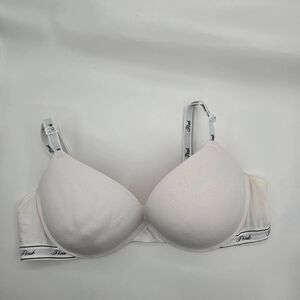 Victoria's Secret Wear Everywhere Super Push Up Bra Size 40C White